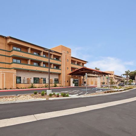 Holiday Inn Express Hotel & Suites Ventura Harbor By Ihg Экстерьер фото