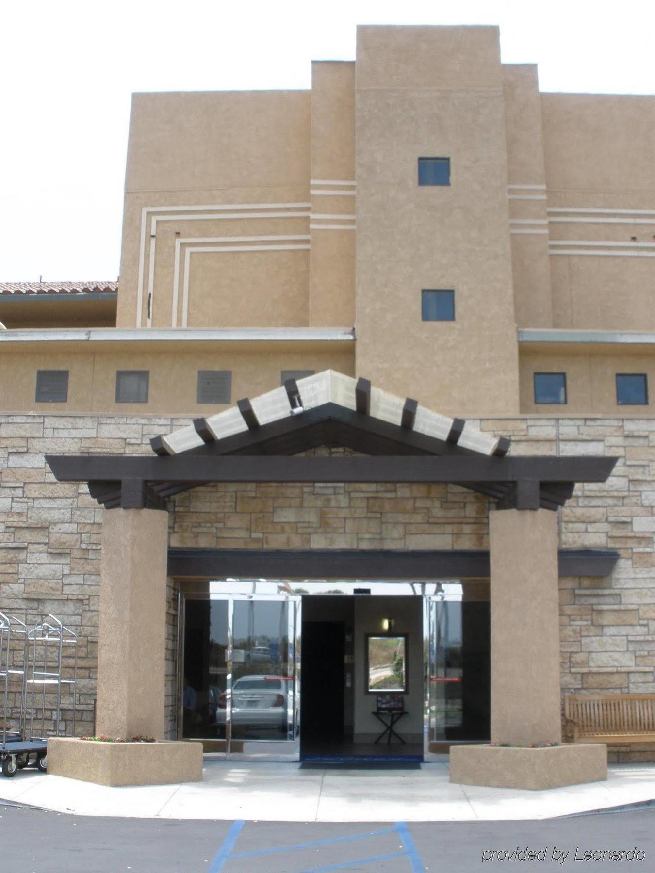 Holiday Inn Express Hotel & Suites Ventura Harbor By Ihg Экстерьер фото