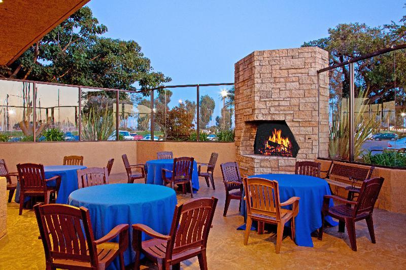 Holiday Inn Express Hotel & Suites Ventura Harbor By Ihg Экстерьер фото